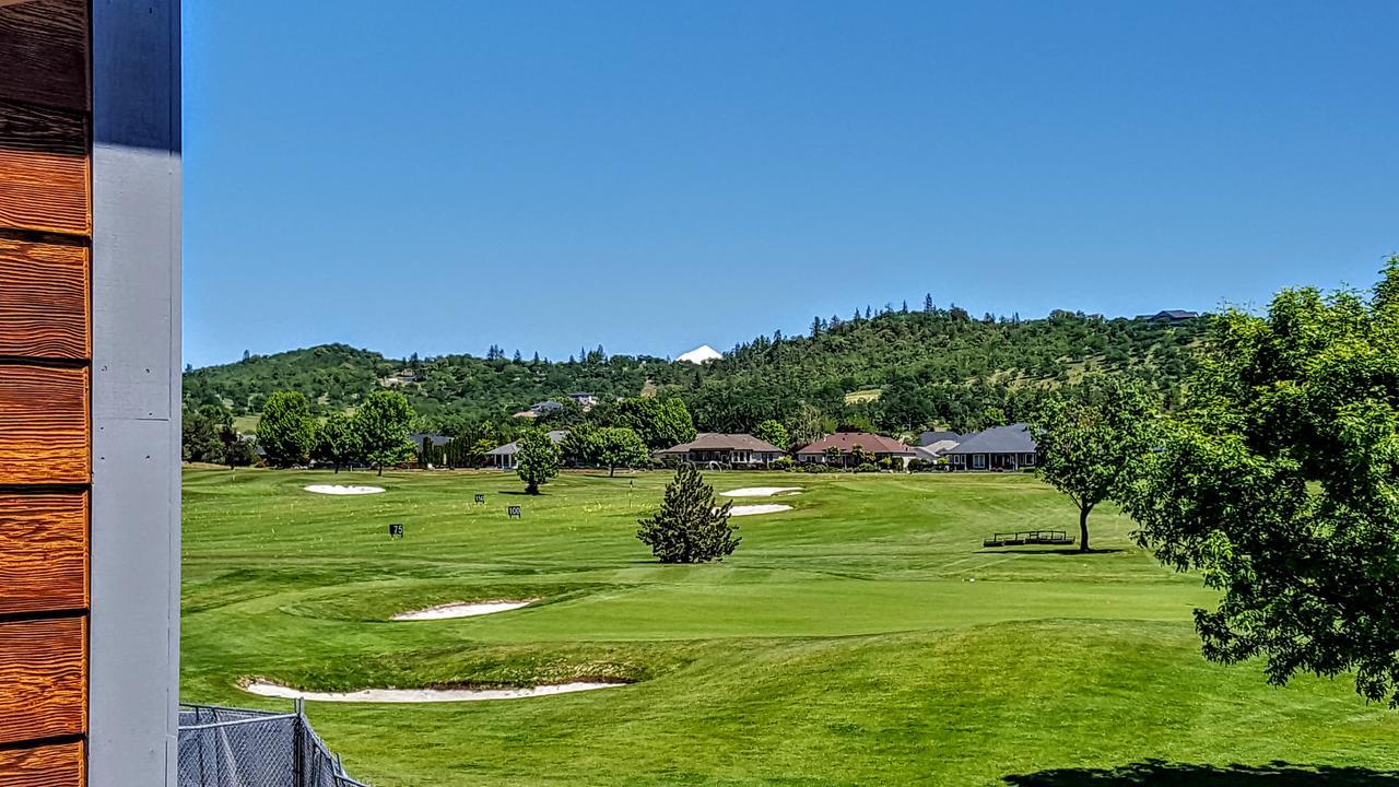 Resort At Eagle Point Golf Club Lodging Ngoại thất bức ảnh